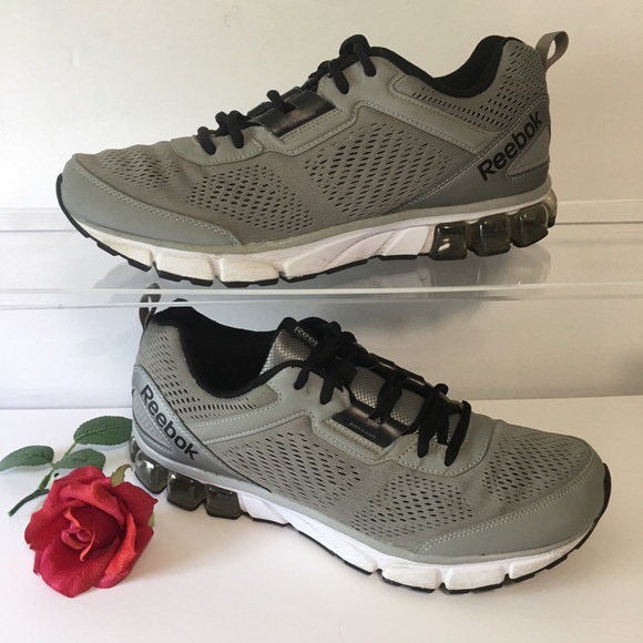 reebok classic runner mesh black